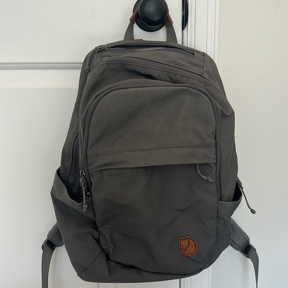Fjallraven backpack gray Raven 20 gray